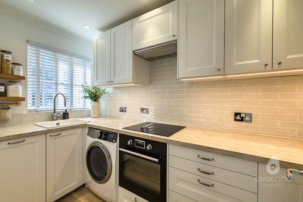 Property photo 2 of 17 4896566