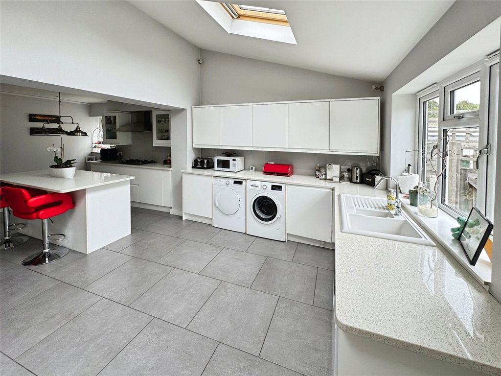 Property photo 3 of 30 Picture No. 23