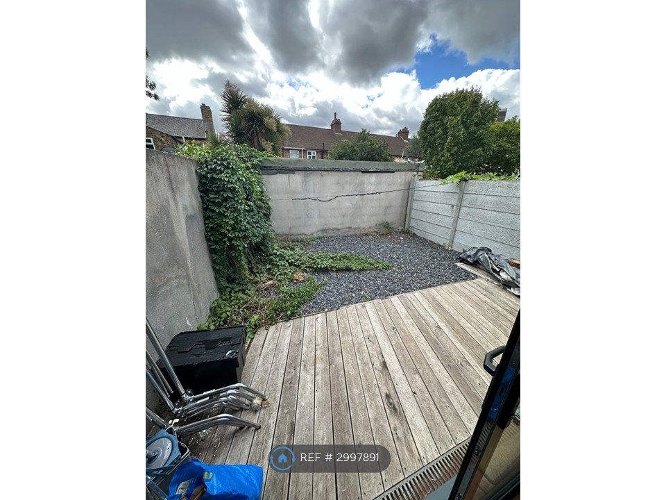 Property photo 2 of 29
