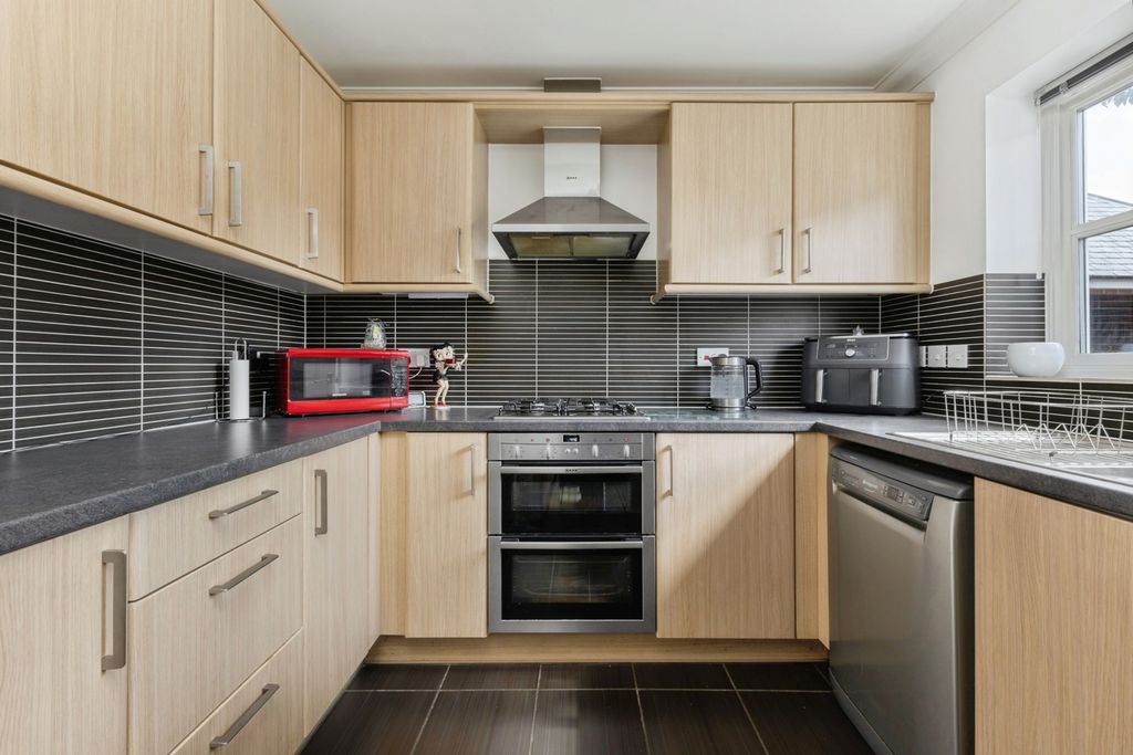 Property photo 2 of 19 Pbox-Img.Jpg