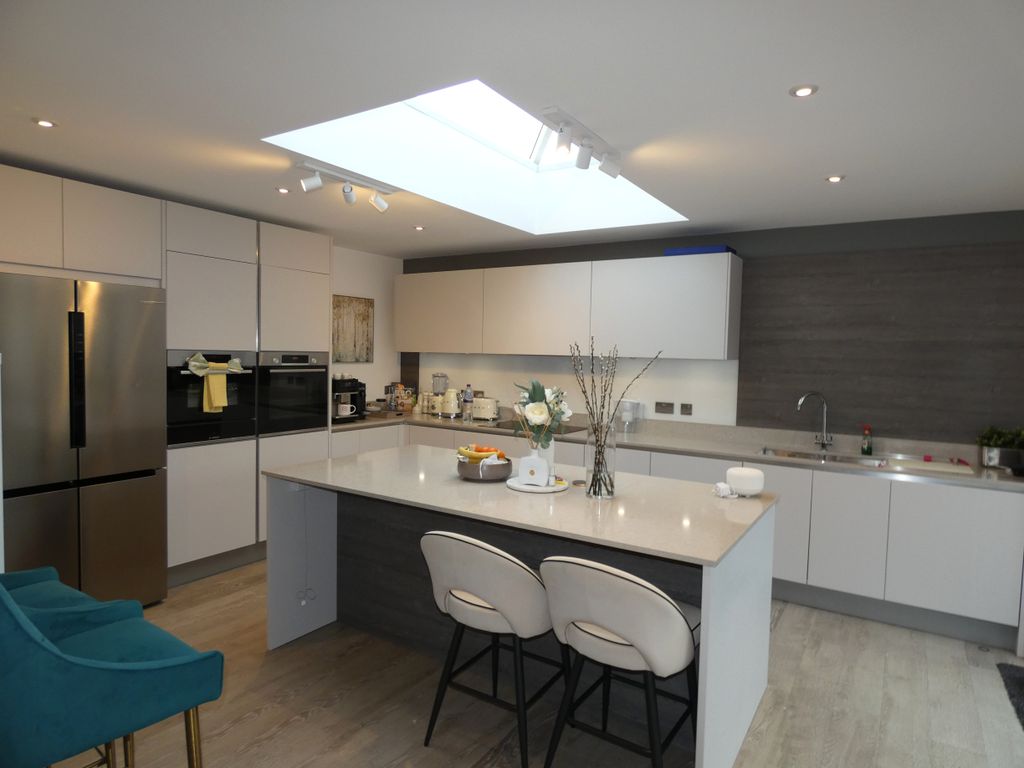 Property photo 1 of 15 Image