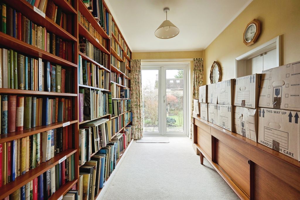 Property photo 3 of 15