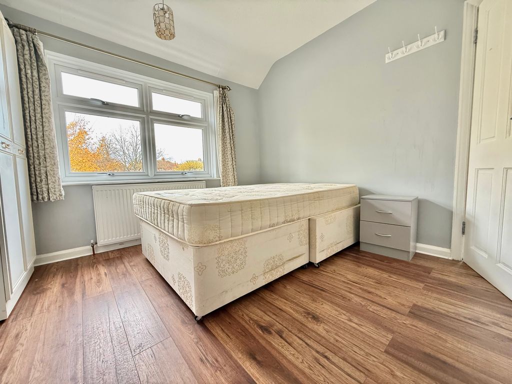 Property photo 2 of 9 Bedroom 3