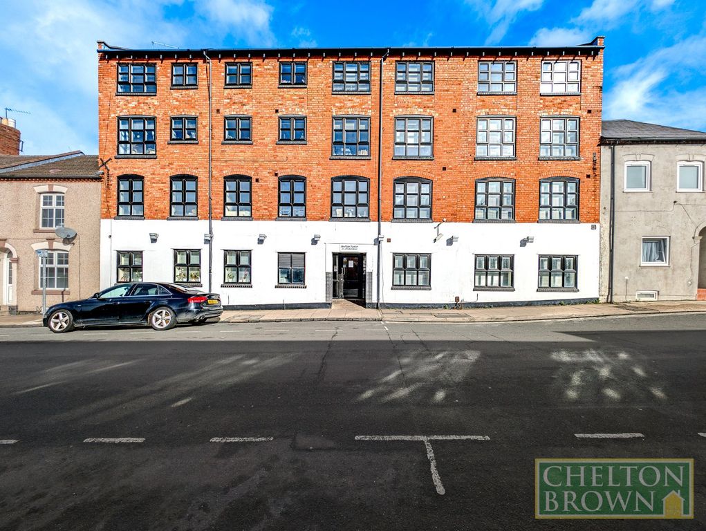Property photo 1 of 18 Front External