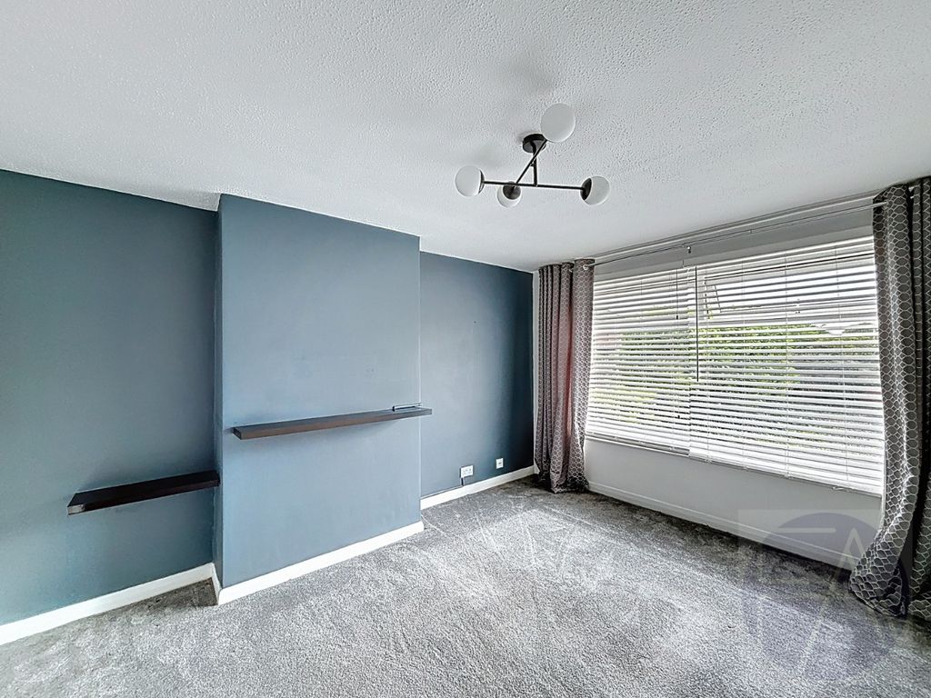 Property photo 3 of 20 4401043