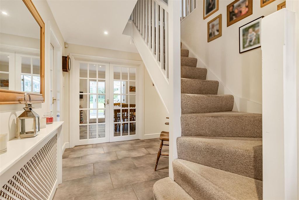 Property photo 3 of 23 24_77391.Jpg