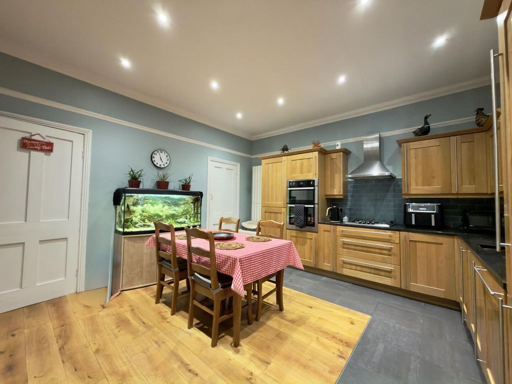 Property photo 2 of 15 Kitchen/Diner