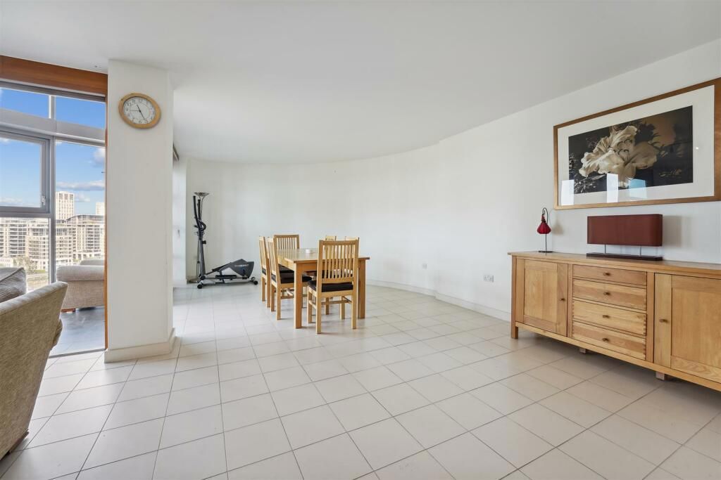 Property photo 3 of 16 Photograph
