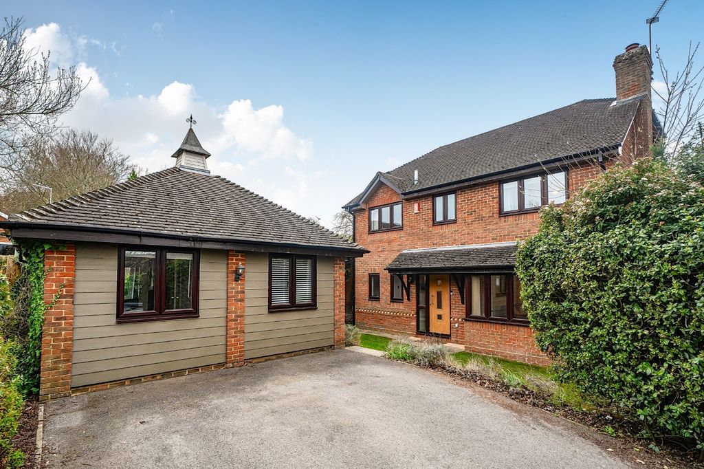 Property photo 1 of 16 Picture No. 02