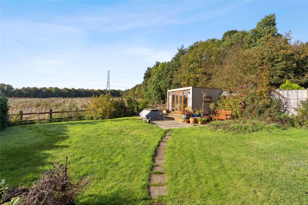 Property photo 3 of 28 Rear Garden