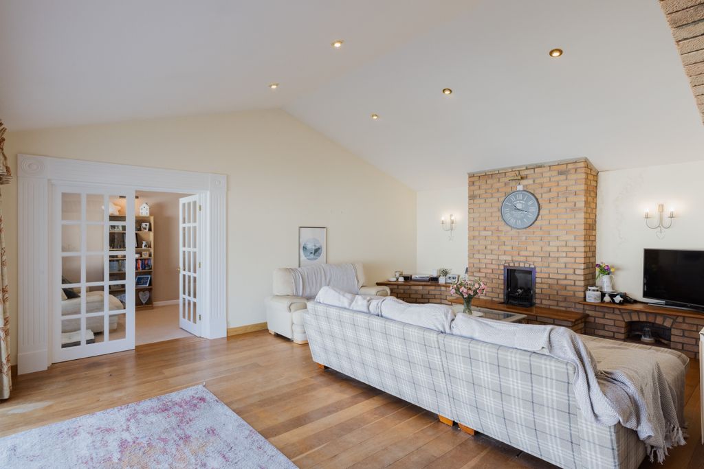 Additional image 7 of 3 bed bungalow for saleBelle Hougue Avenue, Grouville, Jersey JE3