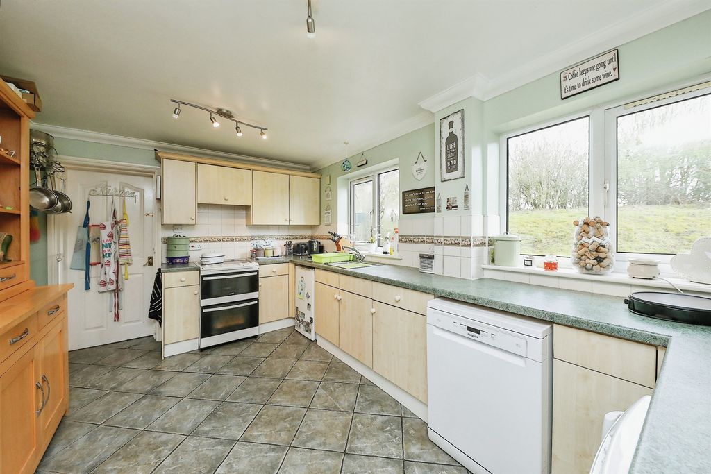 Additional image 4 of 5 bed detached house for saleNorwich Road, Dereham NR20