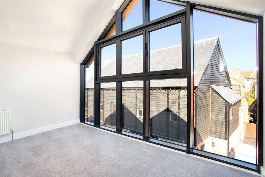 Property photo 3 of 8 12 The Old Brewery