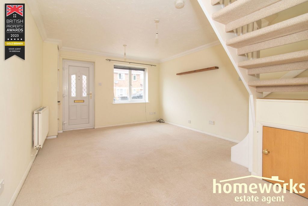 Property photo 3 of 11
