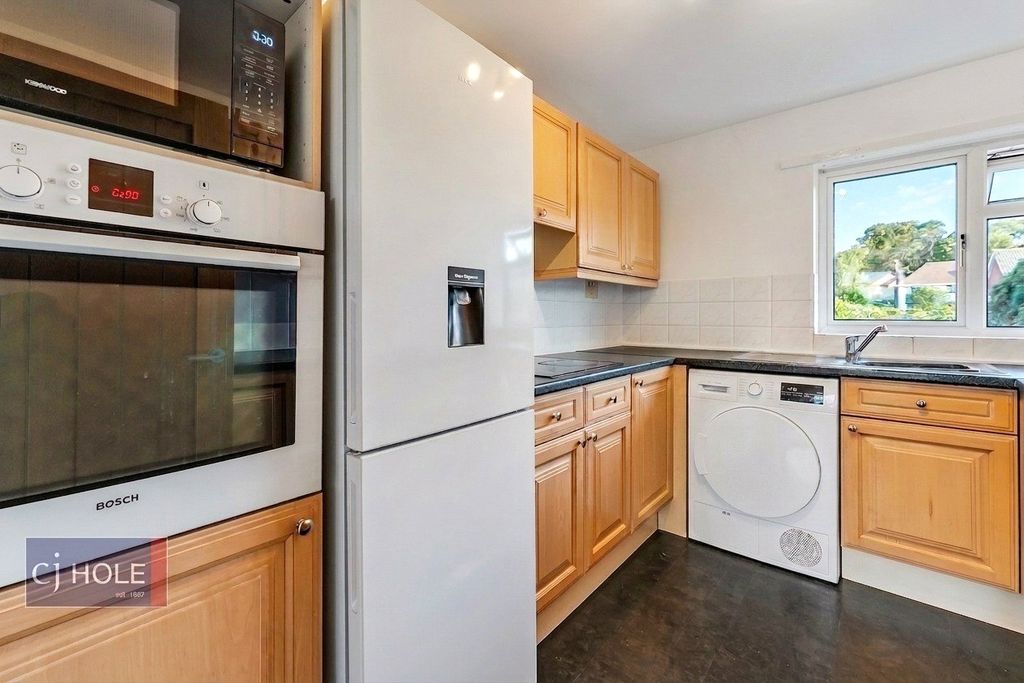 Property photo 1 of 14 Picture No. 28