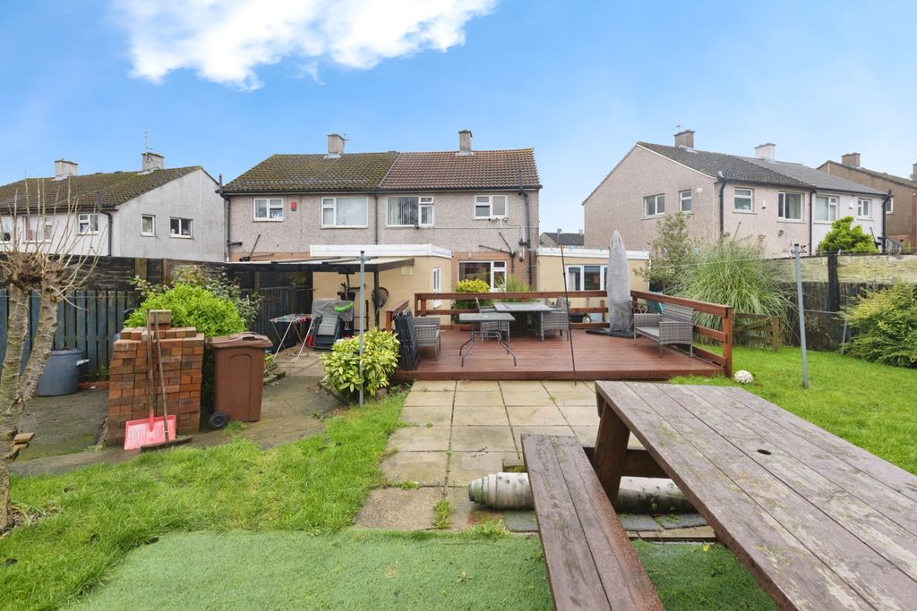 Property photo 2 of 15