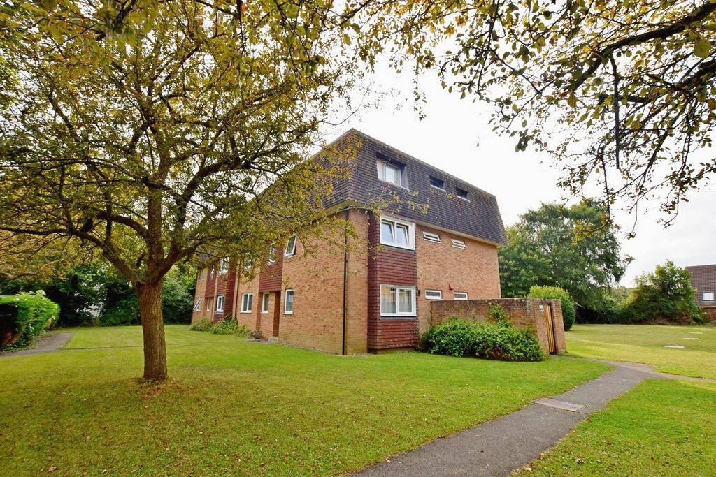 Property photo 1 of 7 (Main)