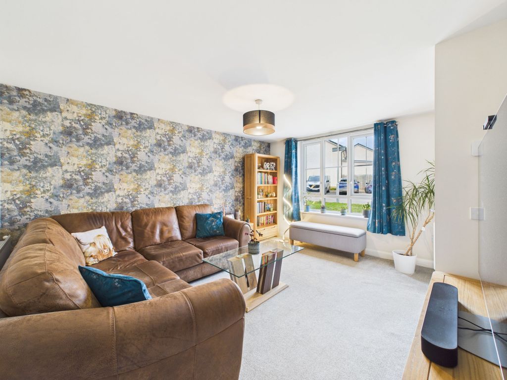 Property photo 3 of 29