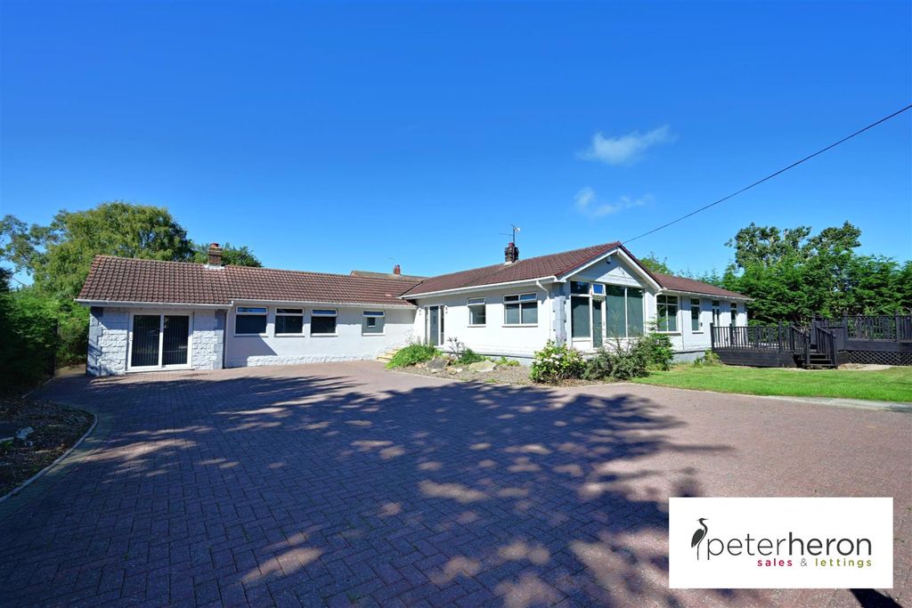 Property photo 1 of 42 Outside