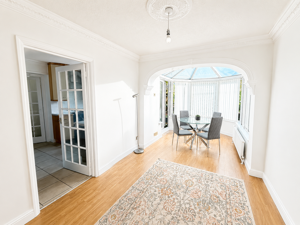 Property photo 2 of 13 Conservatory