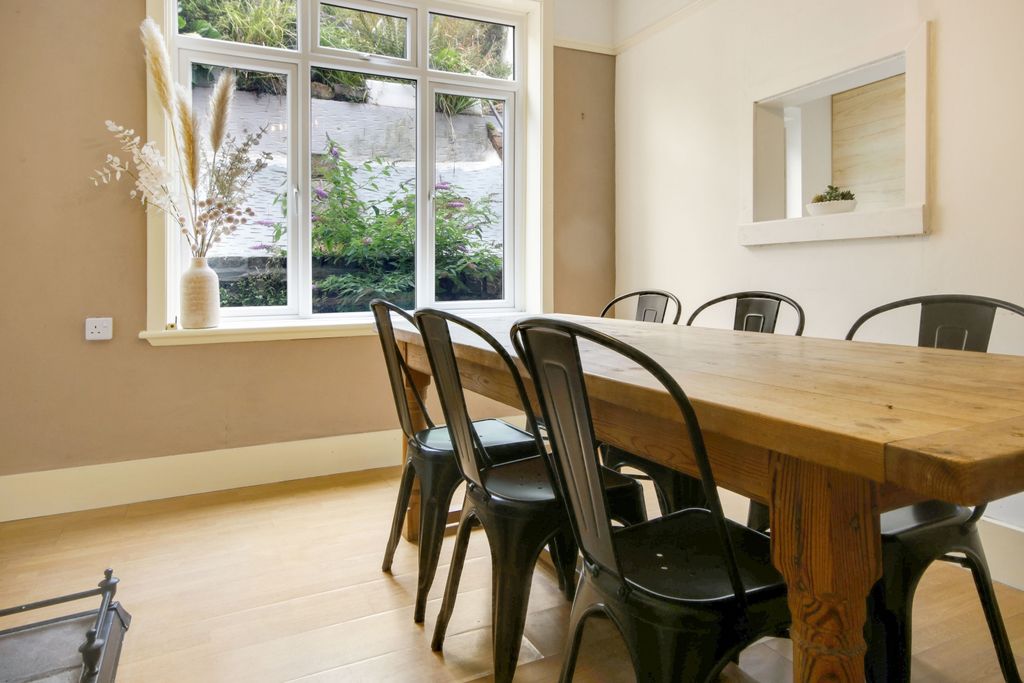 Property photo 3 of 14 Img_8824-Img_8826