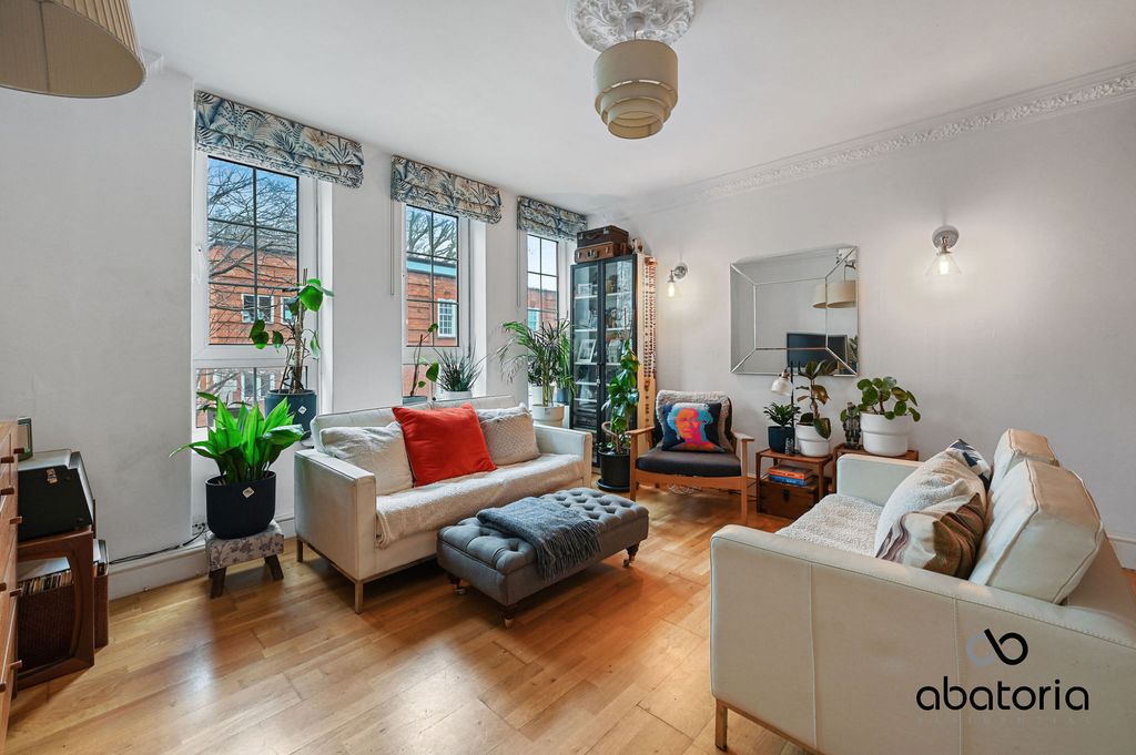 Property photo 3 of 11