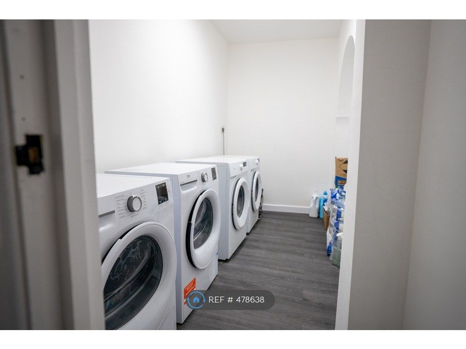 Property photo 3 of 35 Laundry