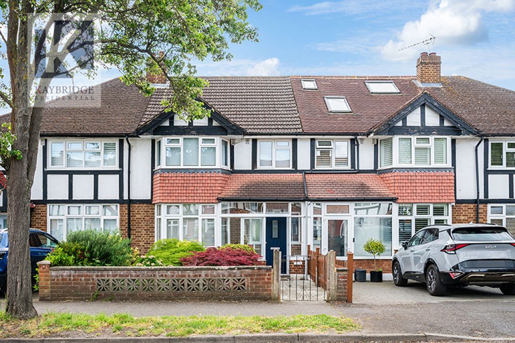 Property photo 1 of 18