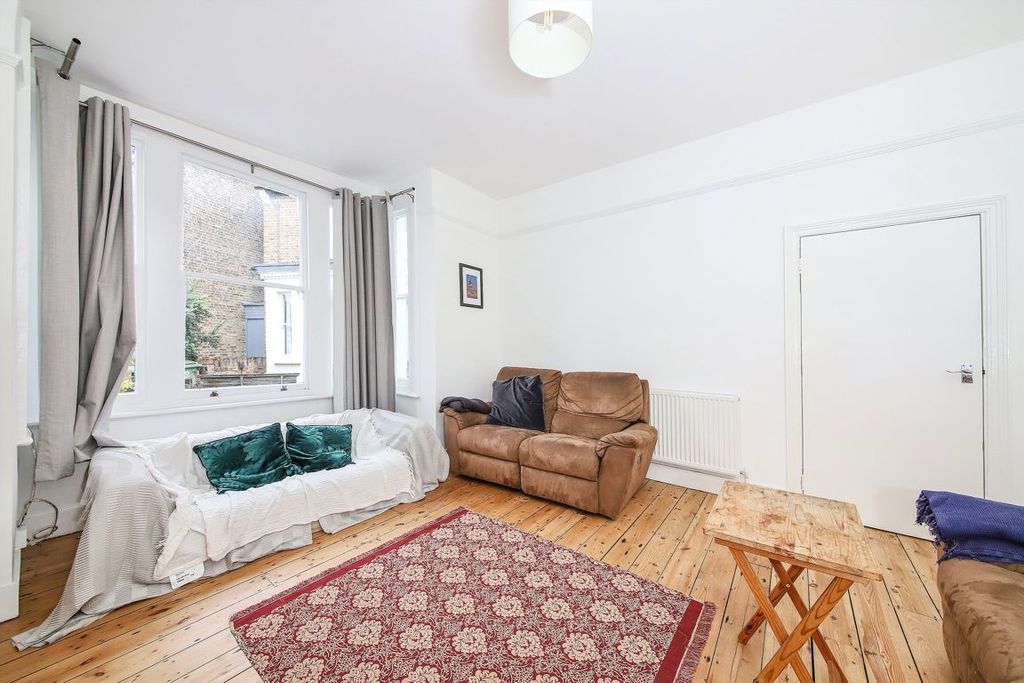 Property photo 3 of 17