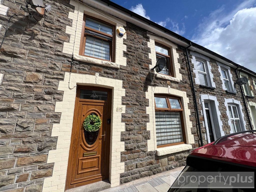 Property photo 1 of 15 Picture No. 02