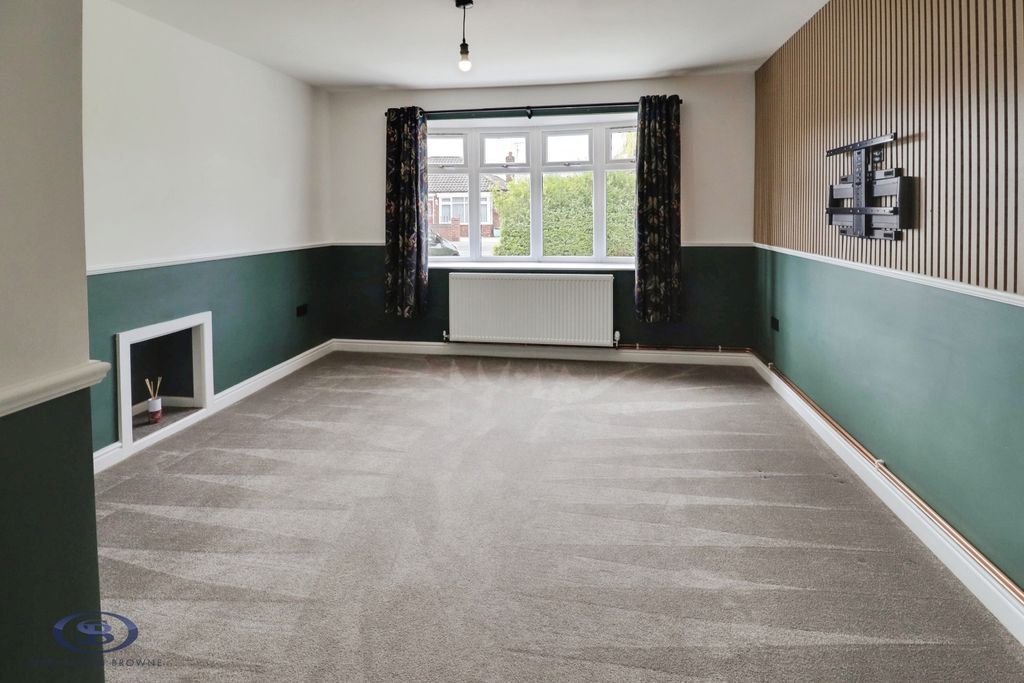 Property photo 2 of 24 Pbox-Img.Jpg