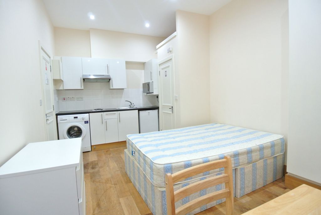 Property photo 1 of 4