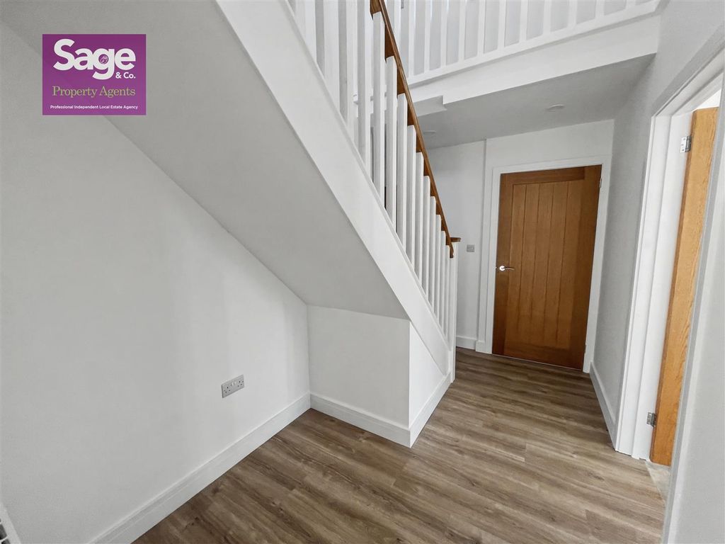 Additional image 9 of 5 bed detached house for saleCelynen Close, Newbridge NP11