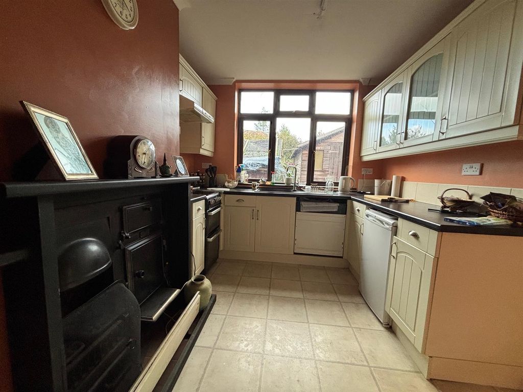 Property photo 3 of 13 Img_6943.Jpg