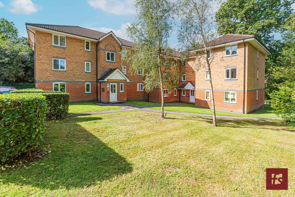 Property photo 1 of 9