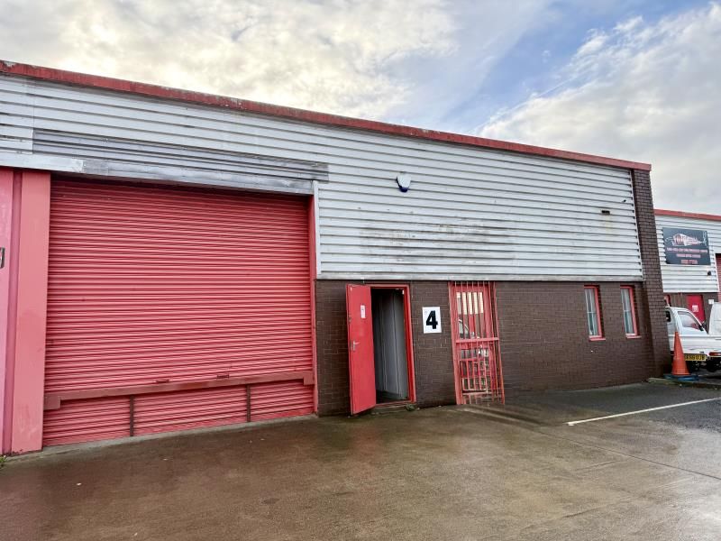 Property photo 1 of 2