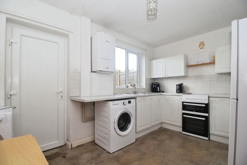 Property photo 2 of 8 Kitchen/Diner