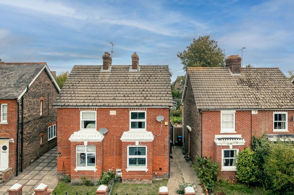 Property photo 1 of 11