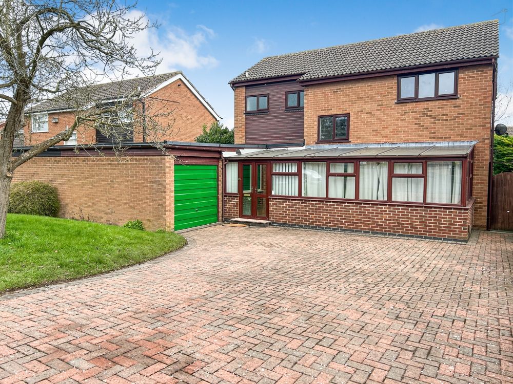 Property photo 2 of 20