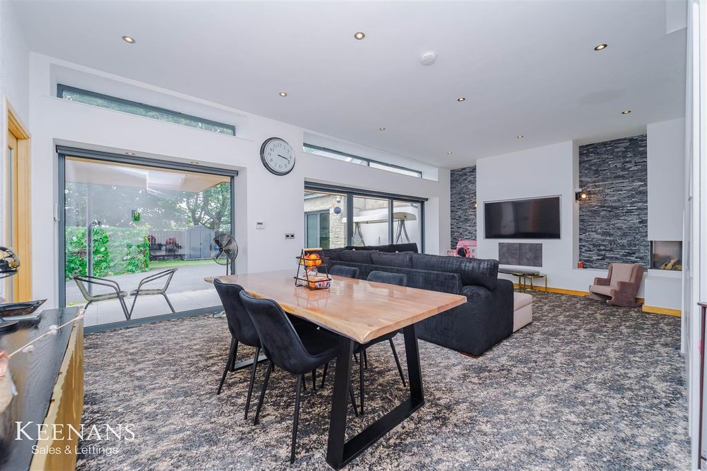 Property photo 2 of 43 2.Jpg