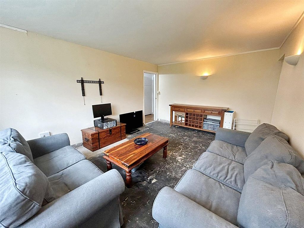 Property photo 3 of 9 Whatsapp Image 20251106 At 133403 4.Jpg