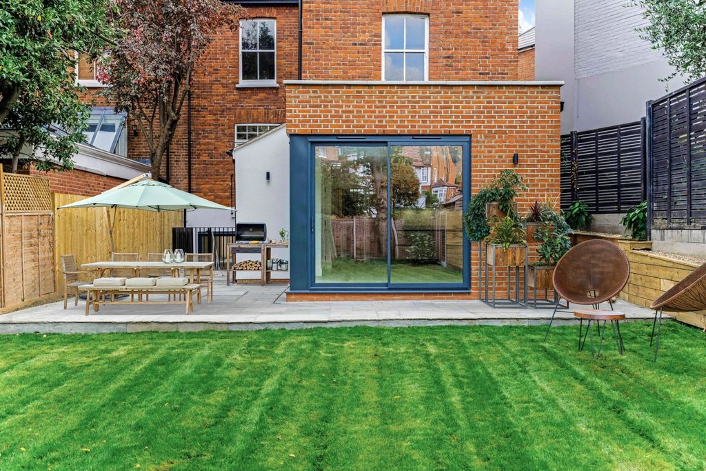 Property photo 2 of 14 Picture No. 09