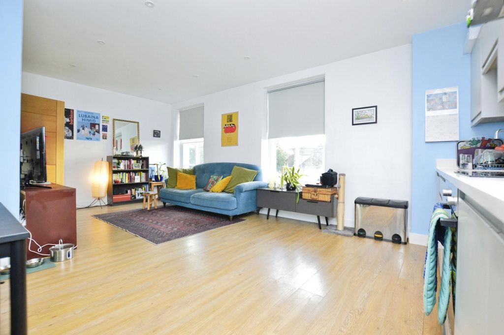Property photo 1 of 7 Pbox-Img.Jpg