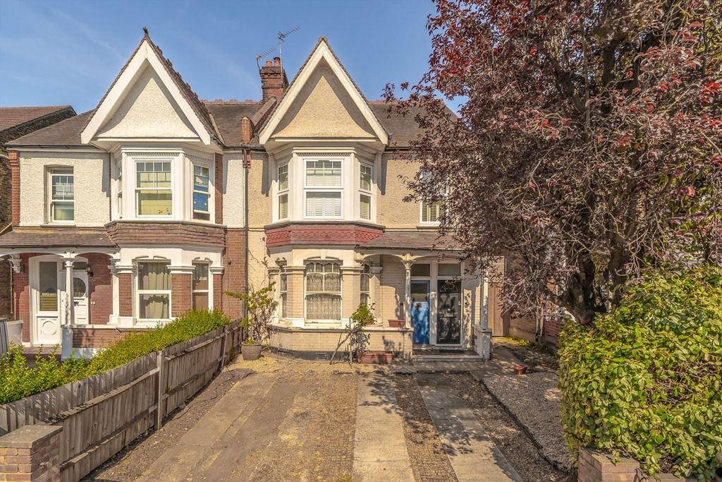 Property photo 1 of 9