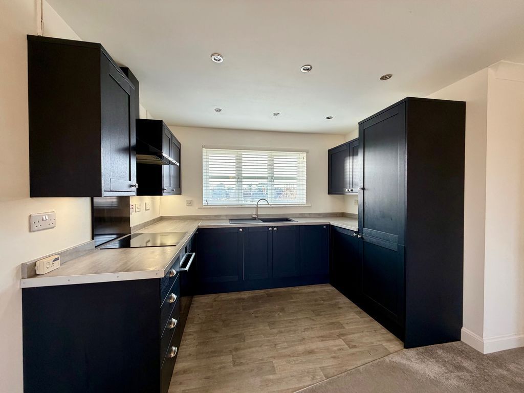 Property photo 2 of 11 Photo 2