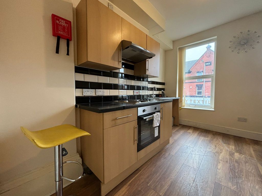 Property photo 2 of 5 Kitchen