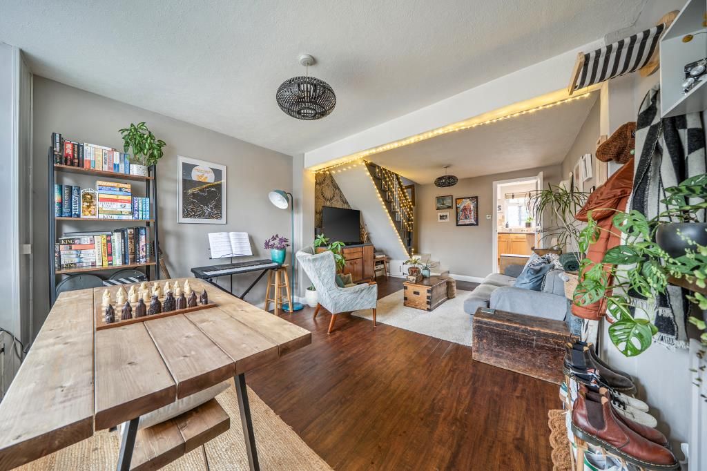 Property photo 3 of 19 Reception