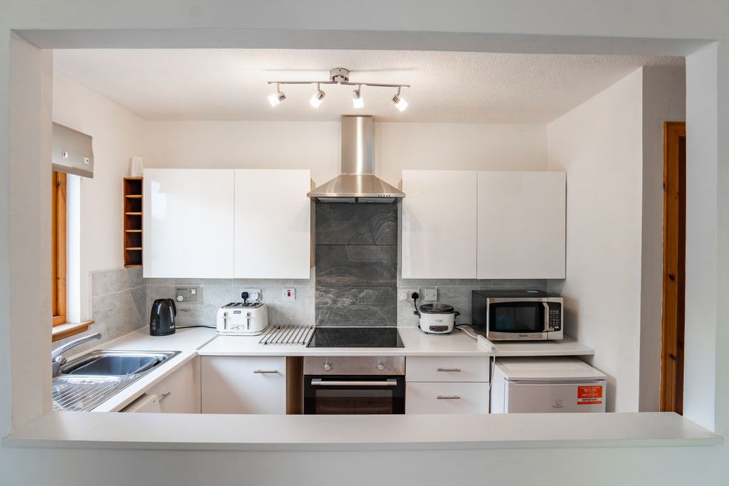 Additional image 11 of 2 bed flat for saleMurray Terrace, Inverness IV2