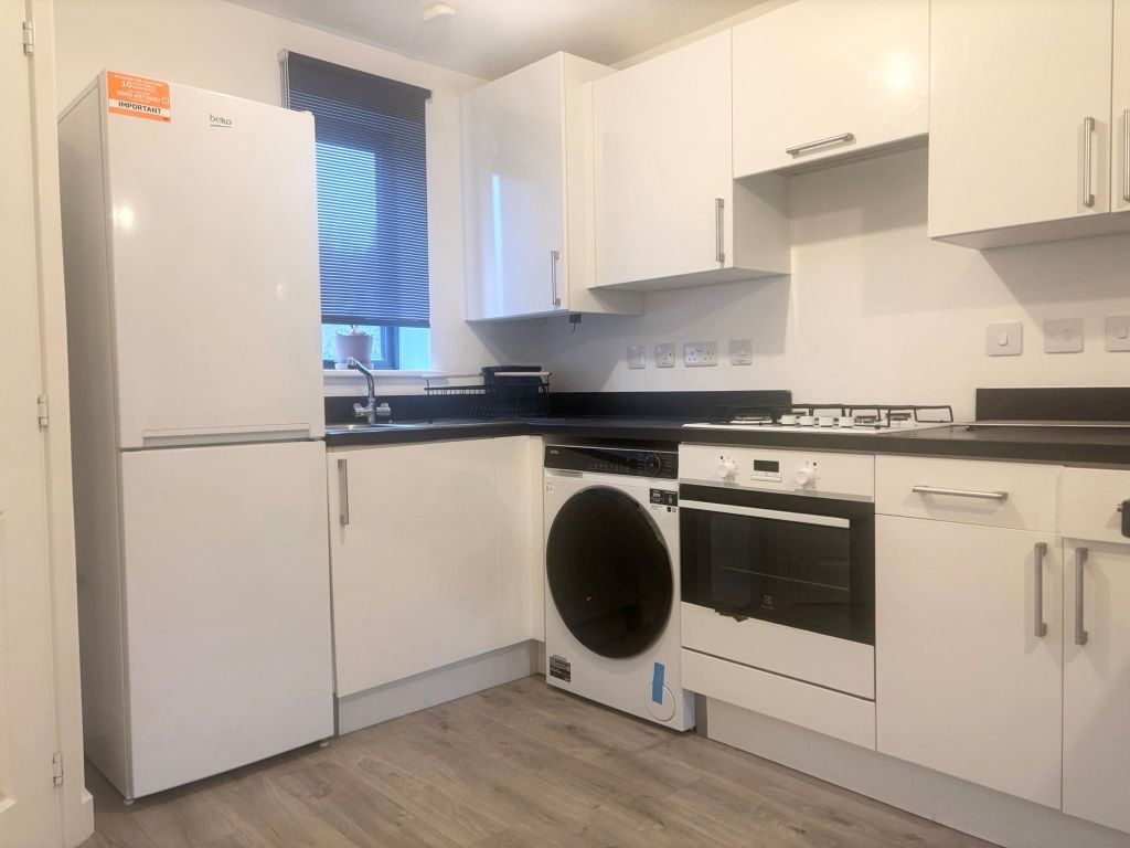 Property photo 3 of 6 Bathroom