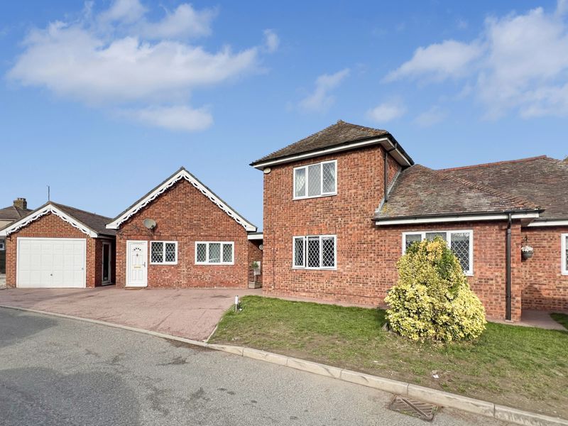 Property photo 1 of 17 Photo 17